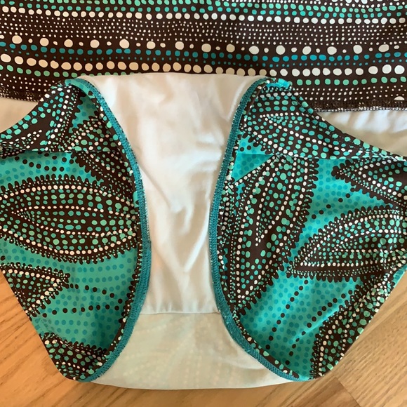 Tropical Print Bikini - 12 - Picture 8 of 11